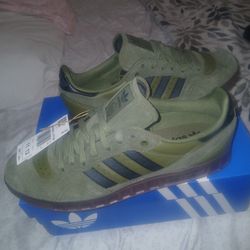 Adidas Shoes 