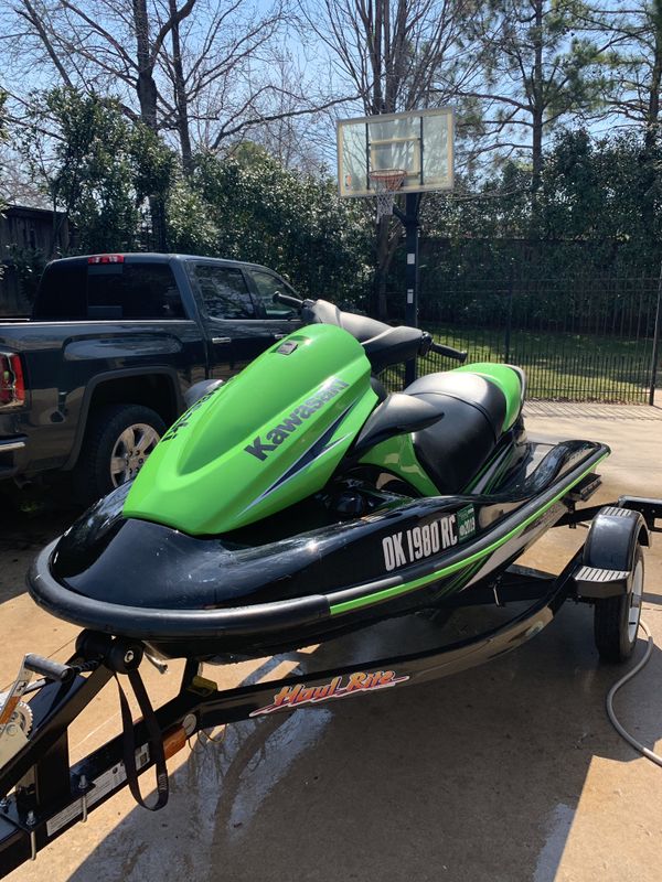 2016 kawasaki stx 15f with trailer (great condition only 29 hours)