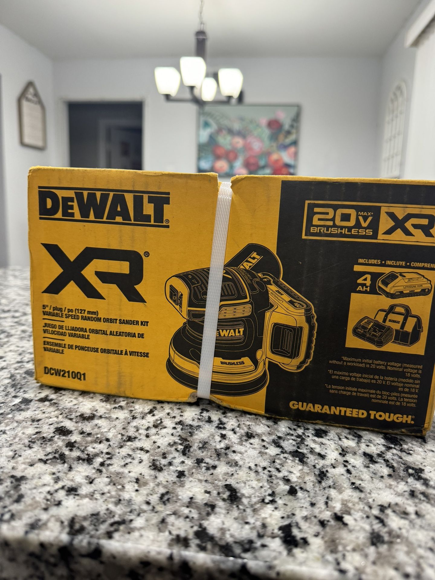 DEWALT XR 20-Volt Brushless Cordless Variable Speed Random Orbital Sander with Dust Management (Battery Included)