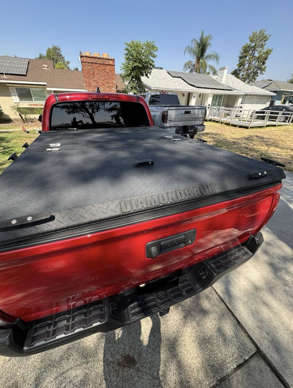 Diamondback Bed Cover Tacoma