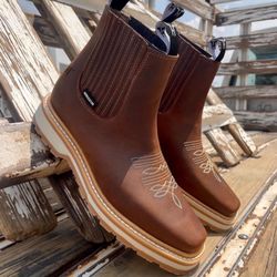 Hiddleston Men's Horse Power Distressed Brown