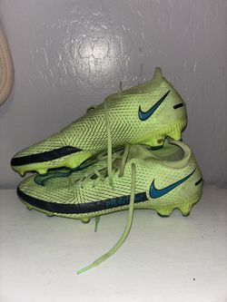 nike soccer cleats