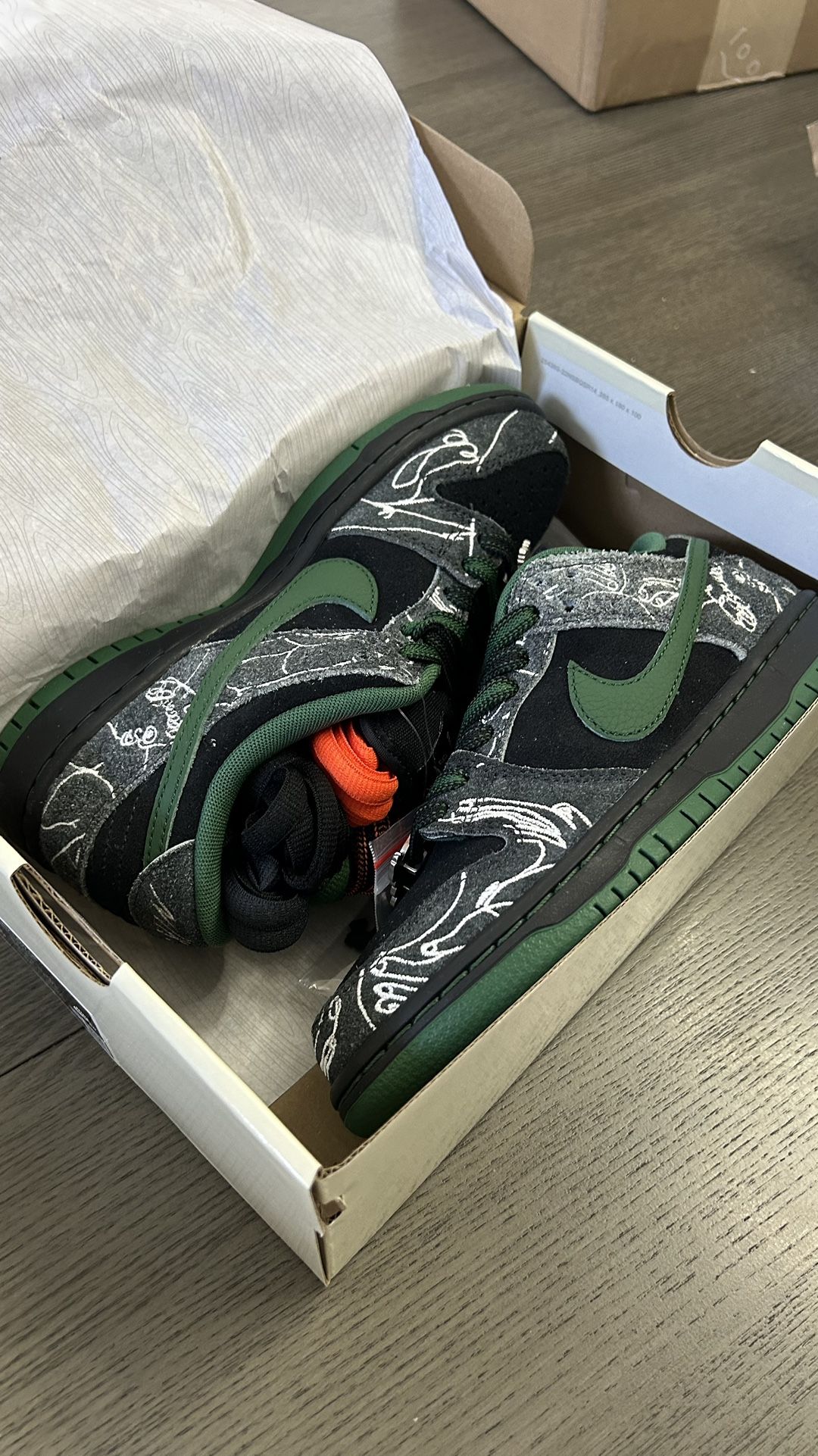 Nike Dunk Low SB There Skateboards 6.5W