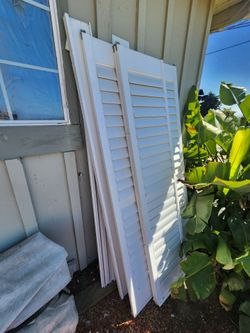Cama literas ropa puertas