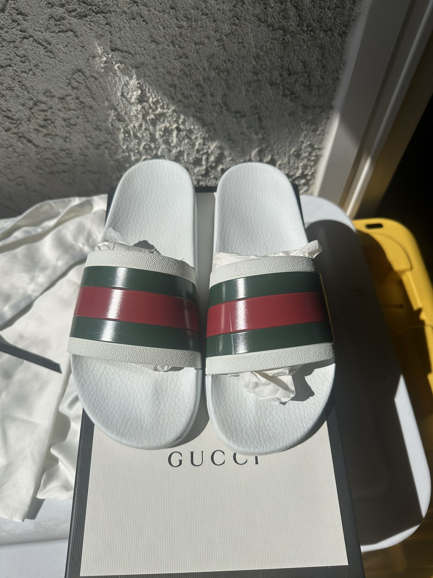 Men’s White Gucci Slides Size 10 With Box