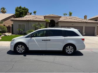 2016 Honda Oddessy mini van