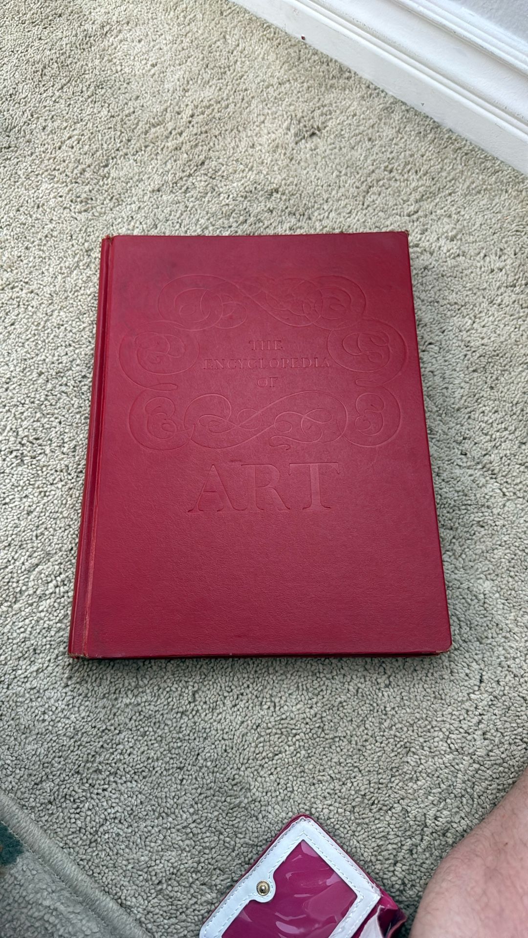 Title: The Encyclopedia of Art – Hardcover Reference Book