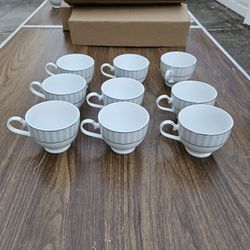 New In Box 32 Pieces Porcelain Teacups 