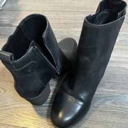 Lucky brand boots Size 8 1/2
