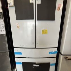 GE Cafe Refrigerator With Water And Ice In Matte White 
