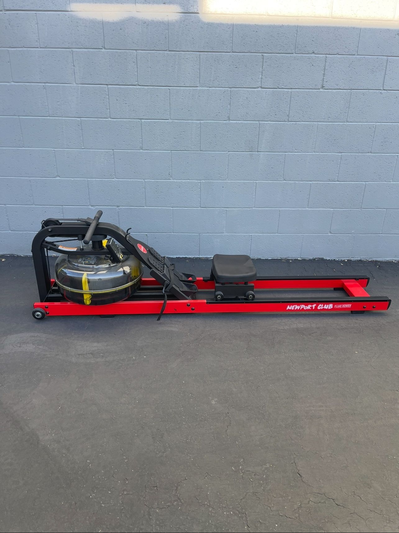 FIRST DEGREE NEWPORT CLUB FLUID ROWER Rowing Machine…. Home Gym Fitness….