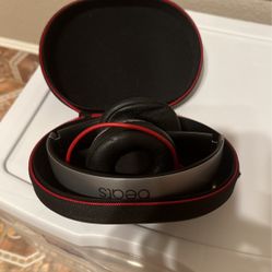 Beats Wireless Headphones Good Conditions $50