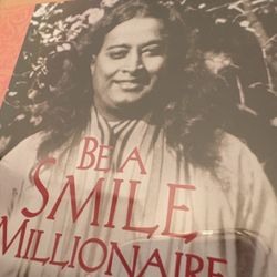 Be a Smile Millionaire CD - Paramahansa Yogananda. The Guru gives an Infortalk.