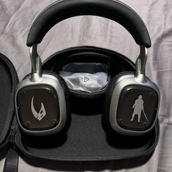 ASTRO A30 WIRELESS GAMING HEADSET - THE MANDALORIAN EDITION™ 