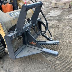 Land Honor Skidsteer Post Pulling Attachment