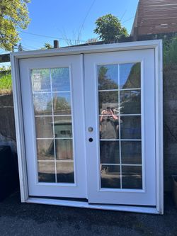 Patio puerta semi nueva