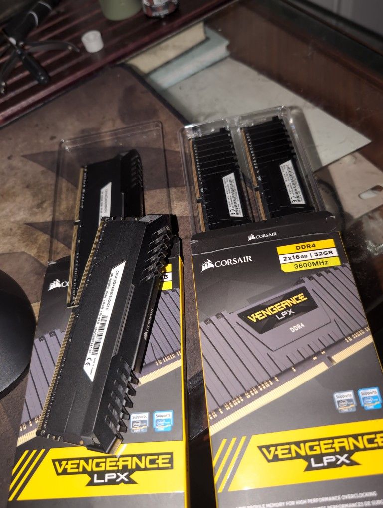 PC RAM sets - DDR4 - 2x16+2x16