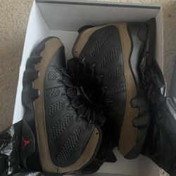 Jordan Olive Green 9’S