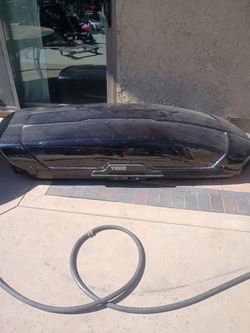 Thule Rooftop Cargo Box 7 feet