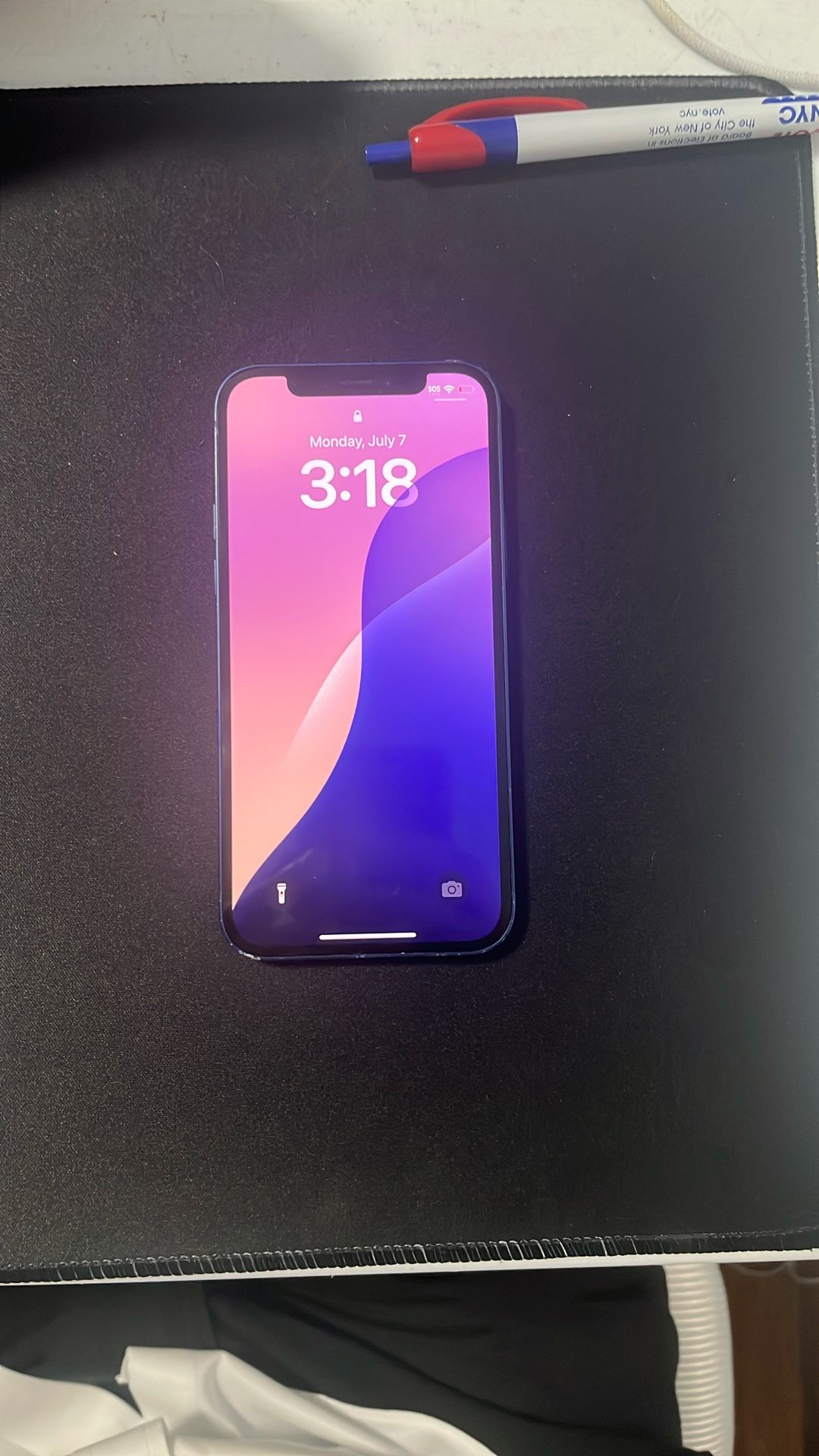 iPhone 12 (read Description)