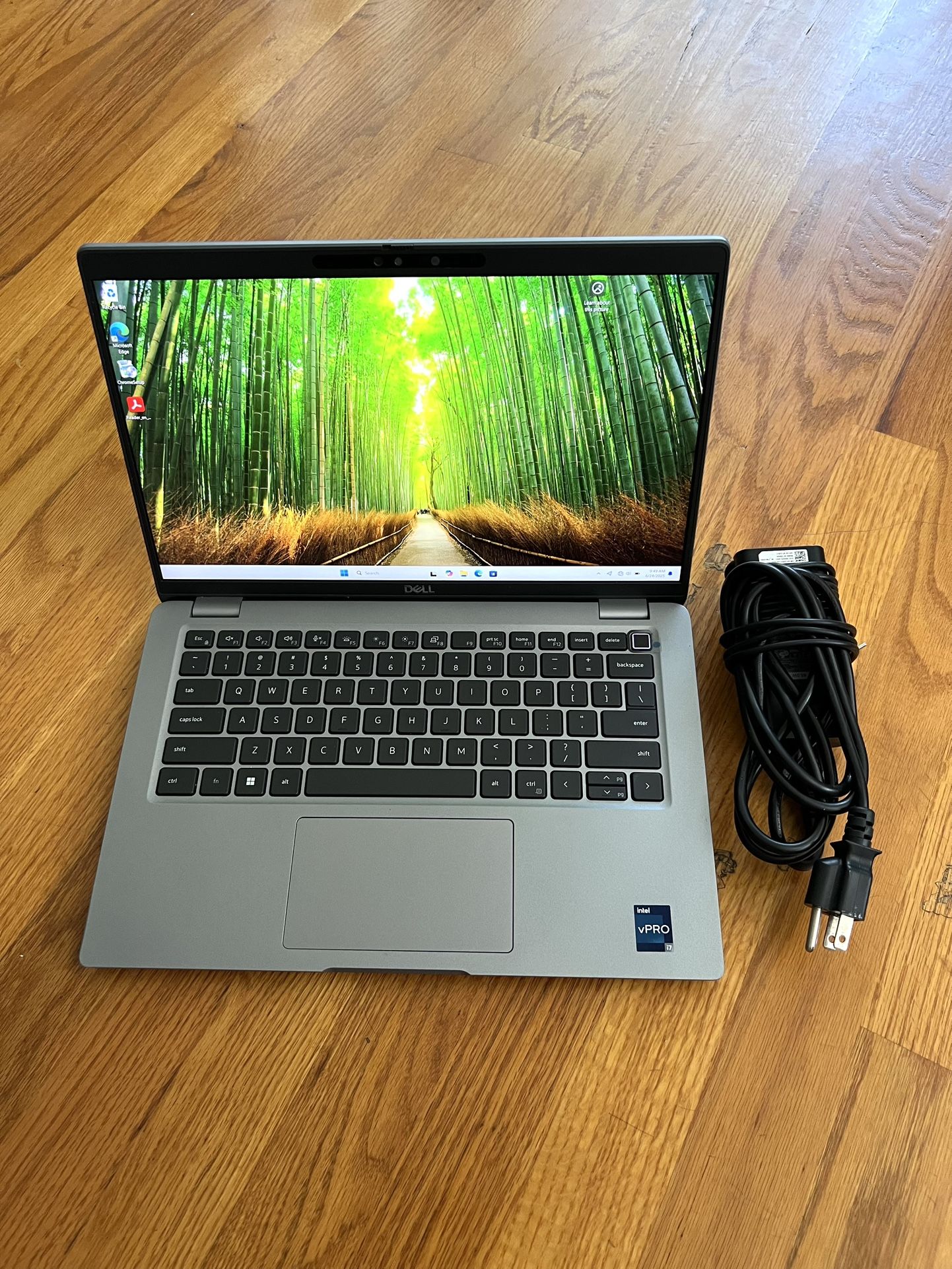 14 inches Dell Latitude 5440 Touchscreen Laptop Win11 Pro i7 1365U 10-Cores @1.8Ghz RAM 16Gb SSD 512Gb Microsoft Office - Product 2023 Warranty 1/2027