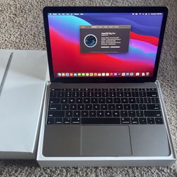 12in MacBook 512gb Low Battery Count w/case