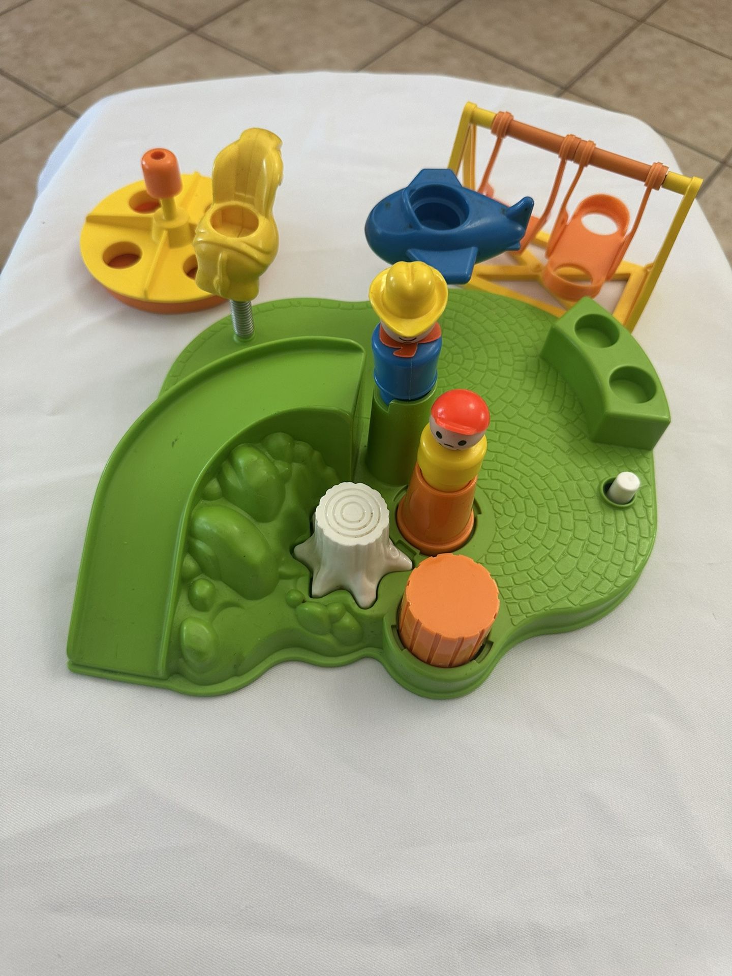 Vintage Fisher Price Little People Playground #2525 Great Set With 2 Figures