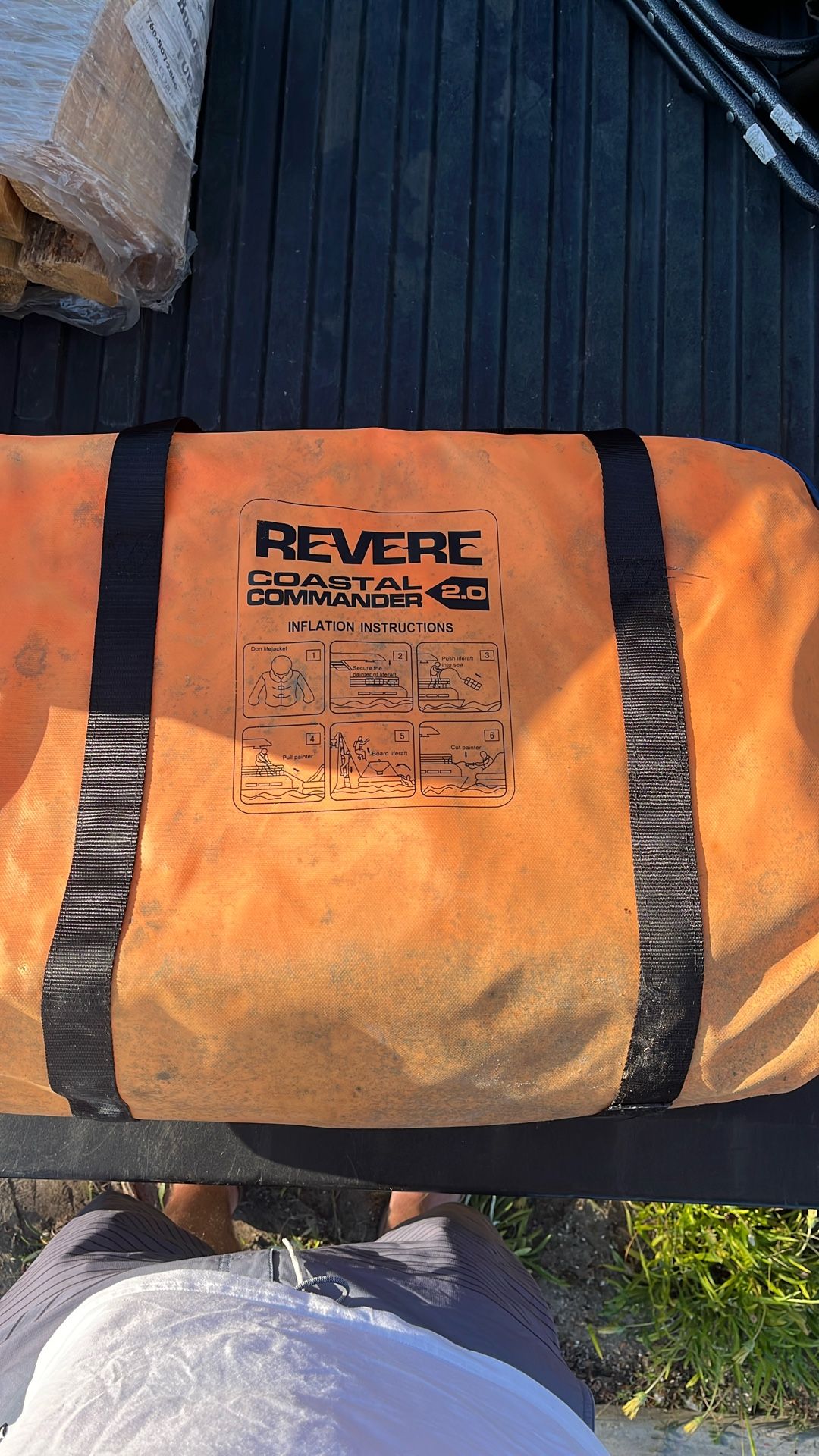 Revere Coastal Commander 2.0 Life Raft