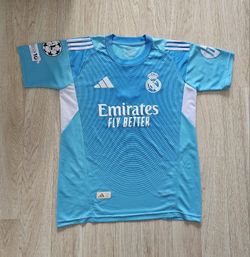 New Real Madrid Kids Goalkeeper Soccer Jersey Kids Youth Sizes Courtois