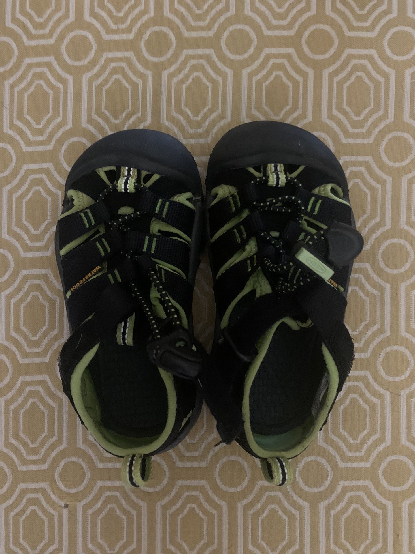 Keen Sandals For Kids Size 9