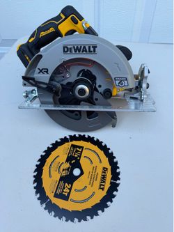 DEWALT 20v Circular Saw