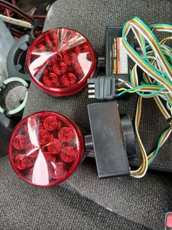 Magnet trailer lights