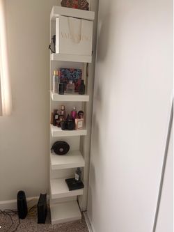 Wall shelf unit