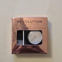 Makeup revolution flawless foil eyeshadow