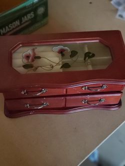 Jewelry box with one pull out drawer