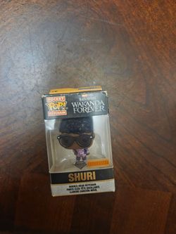 Funko keychain shuri