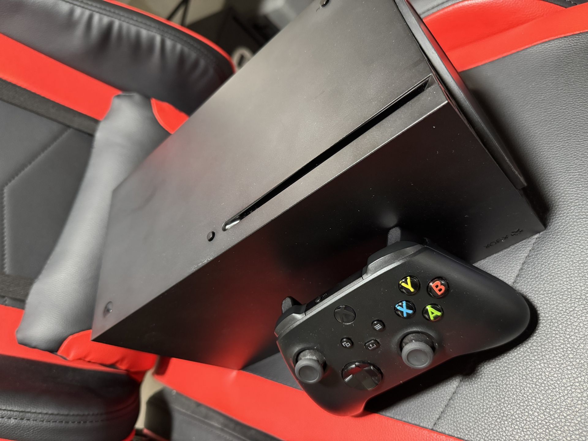 Xbox Series X 1TB Disc Version  