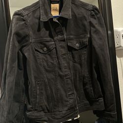 Gap Women’s Denim Puff Shoulder Jacket 