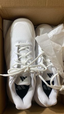 New In Box Men’s Game court 2.0 Adidas Tennis Shoes