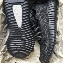 Adidas Yeezy 350 Pirate Black Size 6 New