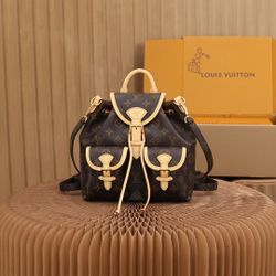 Monogram Excursion PM M46932 Rucksack         size  21 x 23 x 10cm