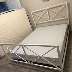 Queen Bed Frame And Box Spring 