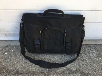 Gator G-Club Control 19" DJ Controller Messenger Bag