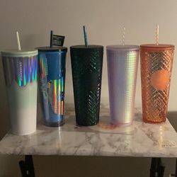 Starbucks Cups 