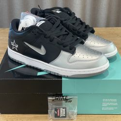 Size 9 - Nike SB Dunk Low QS x Supreme Metallic Silver 2019