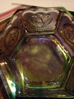 Imperial carnival glass eagles pattern vintage