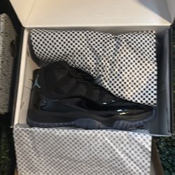Air Jordan 11 Black Size 10-11 Clean Condition