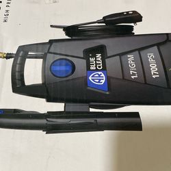 AR 1700 psi electric pressure washer only asking $135 (Financing available)