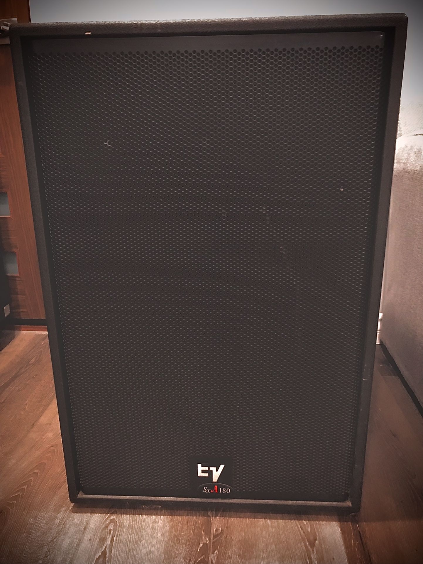 Electro Voice 18” Subwoofer. Like New