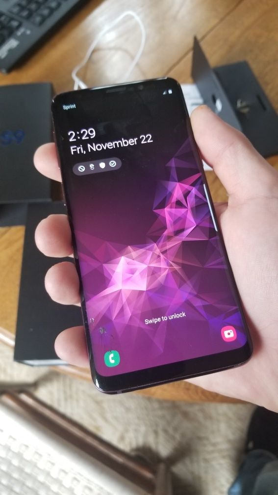 Samsung galaxy s9 sprint unlocked phone with extras